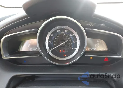 2017 Toyota Yaris Ia z USA, uszkodzony, nr VIN 3MYDLBYV4HY162849